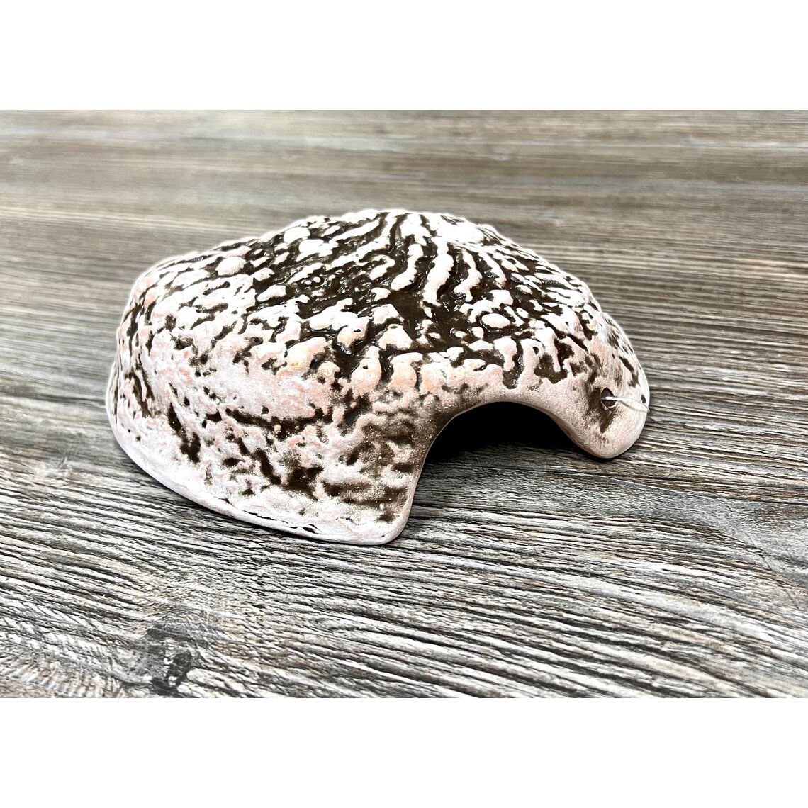 NOVAMARK TERRA Керамическое укрытие ракушка белая 17*13*5 см