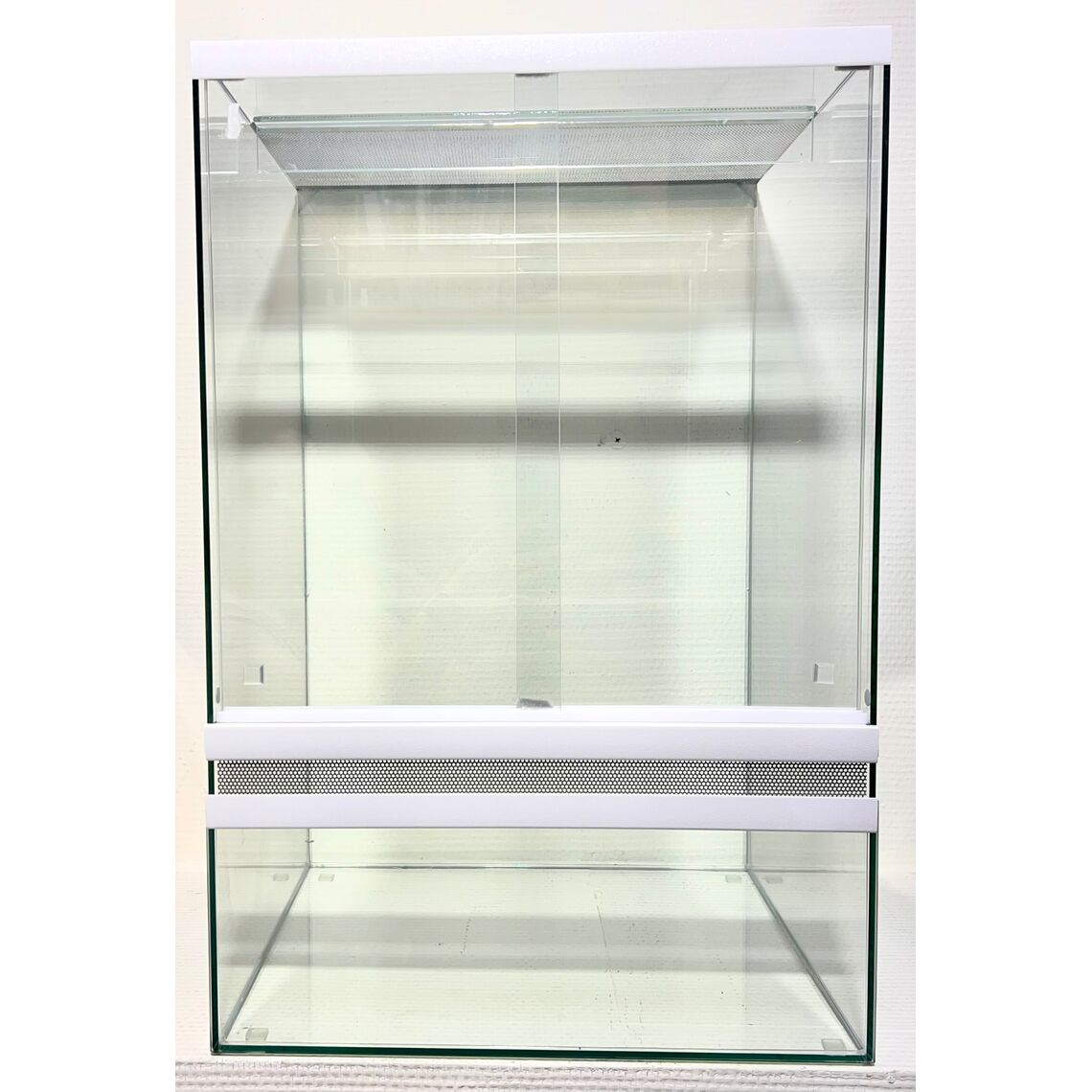 Террариум вертикальный 40*35*60  Аквапет (белый)